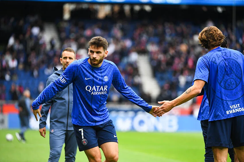 Khvicha Kvaratskhelia avant PSG / RC Lens