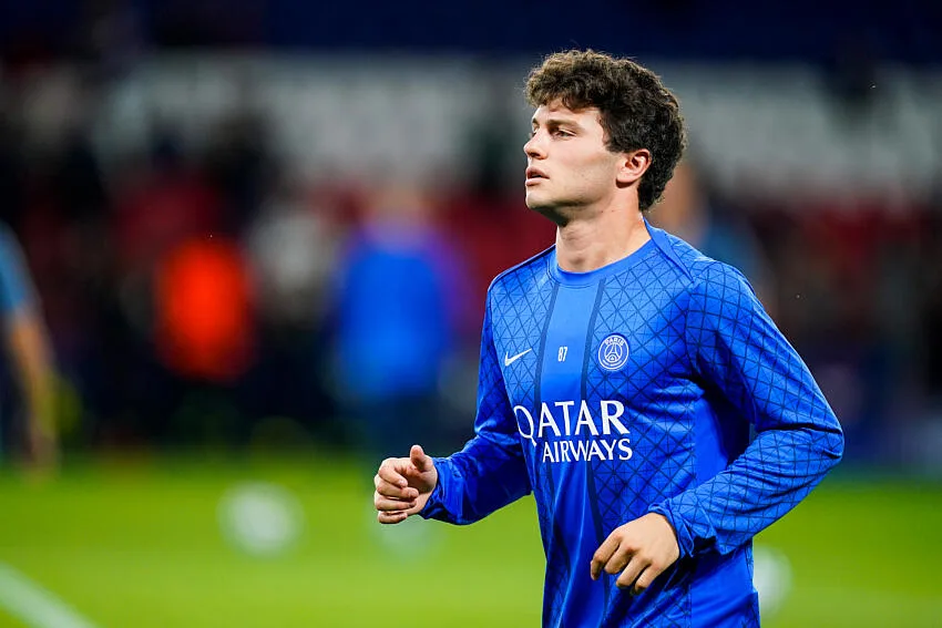 Manchester City prêt à tout pour ce prodige : 120 M€ sur la table, le PSG inflexible !