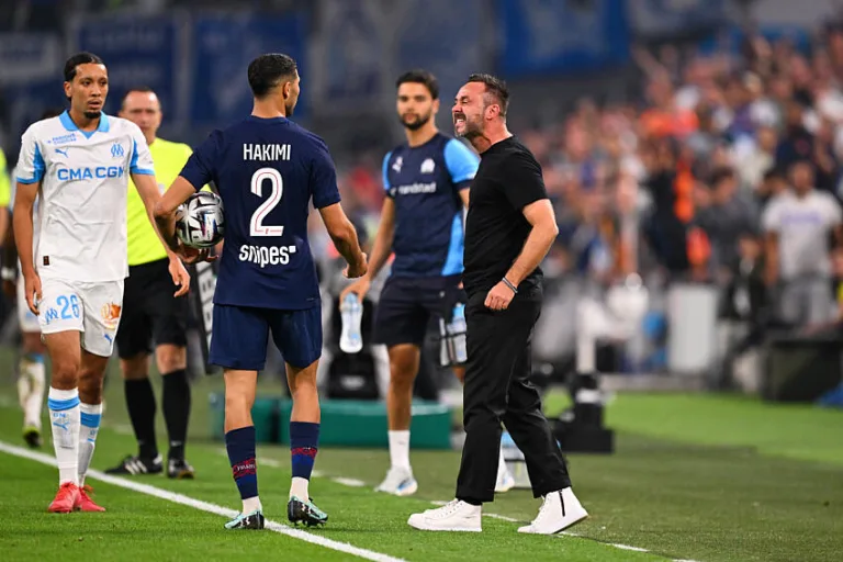Roberto De Zerbi avec l'OM contre le PSG
