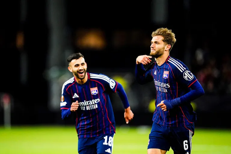 Tanner Tessman avec l'OL contre Utrecht