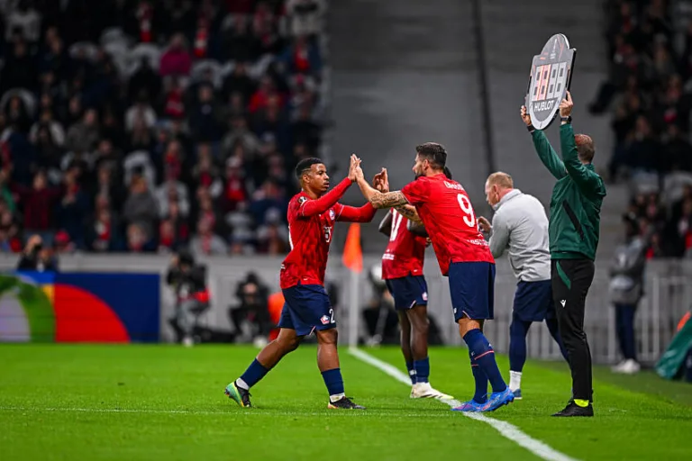 Hamza Igamane et Giroud avec le LOSC