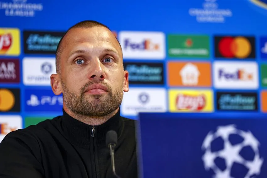 Heitinga, coach de l'Ajax avant d'affronter l'OM en LDC