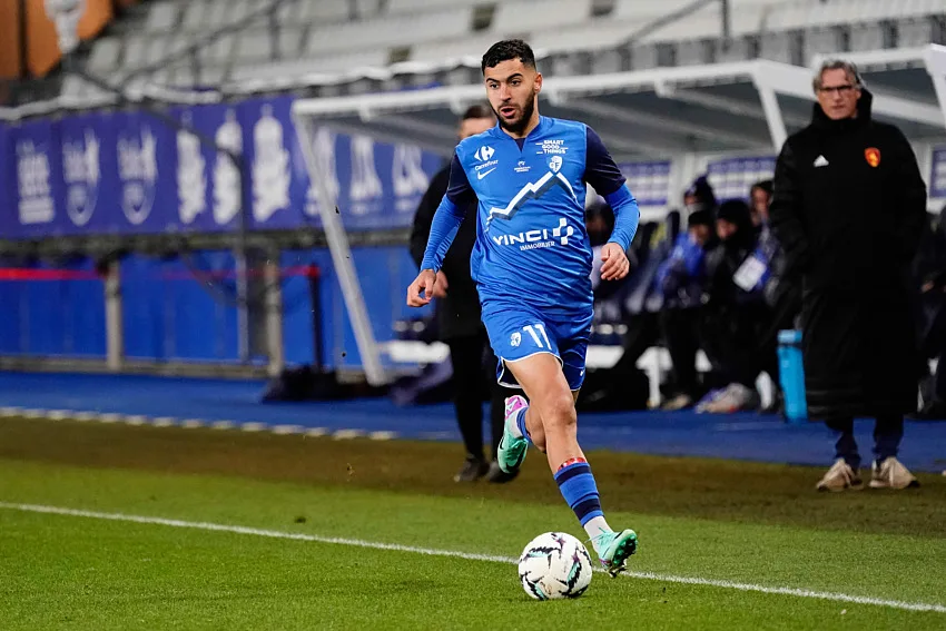 Angers se renforce avec Amine Sbaï (off.)