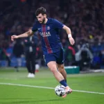 Khvicha KVARATSKHELIA avec le PSG