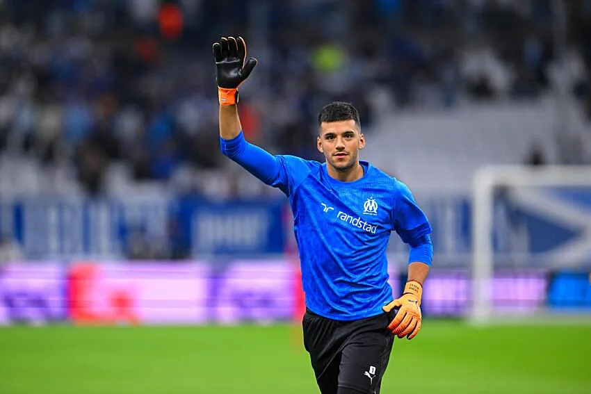 Geronimo Rulli avec l'OM avant l'Ajax
