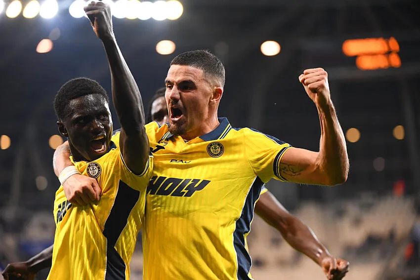 Guingamp craque dans le temps additionnel, le Red Star freiné au Mans !