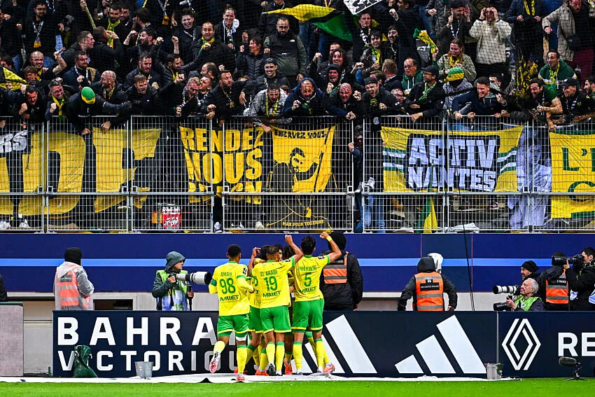 Matthis Abline avec le FC Nantes contre le Paris FC