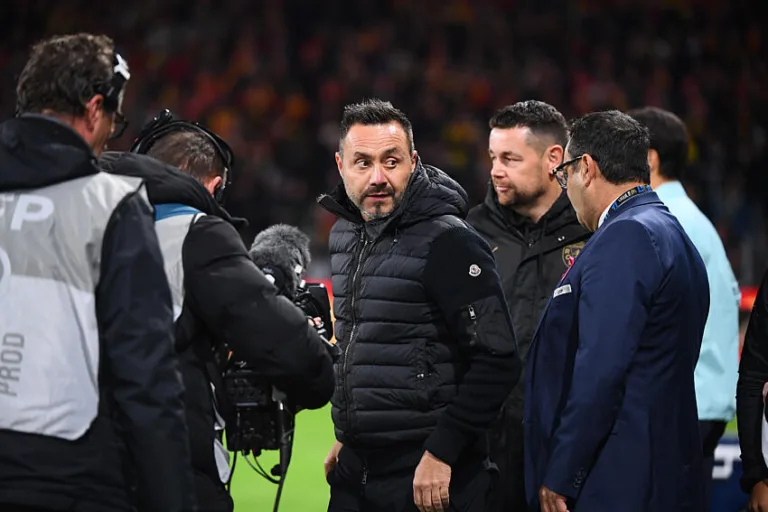 Roberto De Zerbi avec l'OM contre Lens