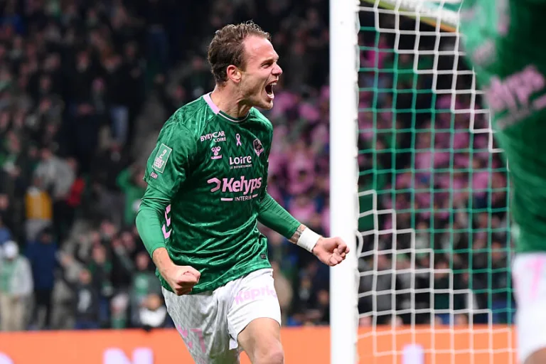 Irvin Cardona avec l'ASSE