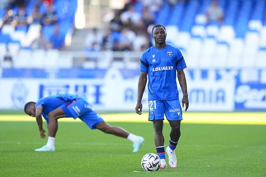 AJ Auxerre – OM : « Il ne faut rien lâcher », Lasso Coulibaly donne le ton !