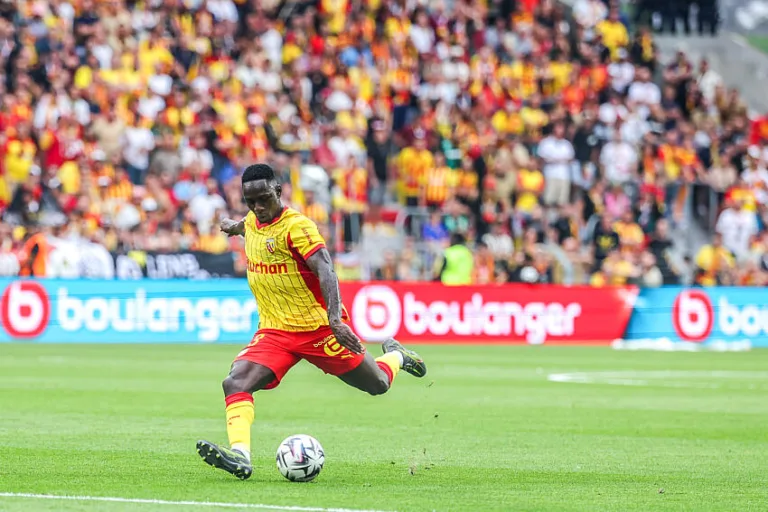 Deiver Machado avec le RC Lens contre l'OL