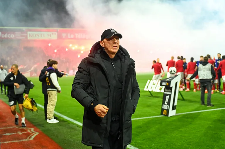 Stade Brestois / OL, Roy