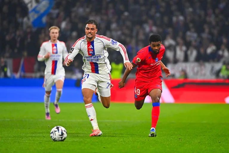 Ruben Kluivert avec l'OL au PSG