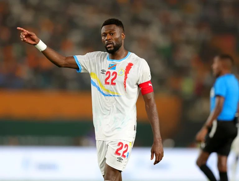 Mbemba avec le Congo