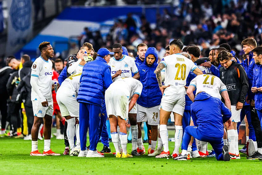 Jean-Louis Gasset avec l'OM contre Benfica en 2024/2025