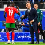 Nuno Mendes et Roberto Martinez avec le Portugal