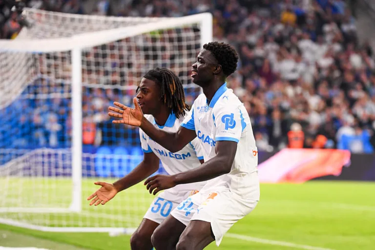 Darryl Bakola et Robinio Vaz avec l'OM