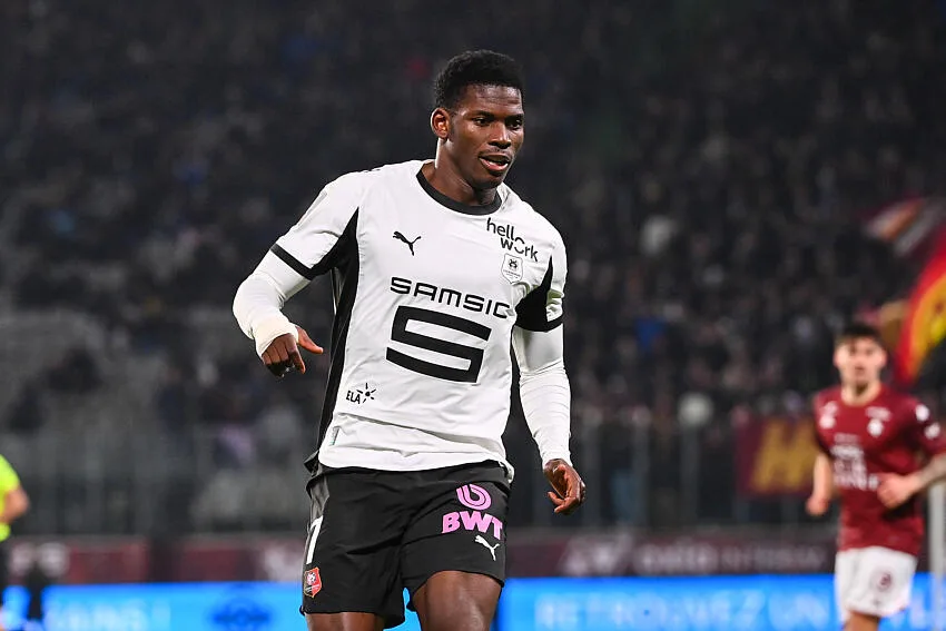 Stade Rennais : une offre impossible à refuser pour Embolo ?