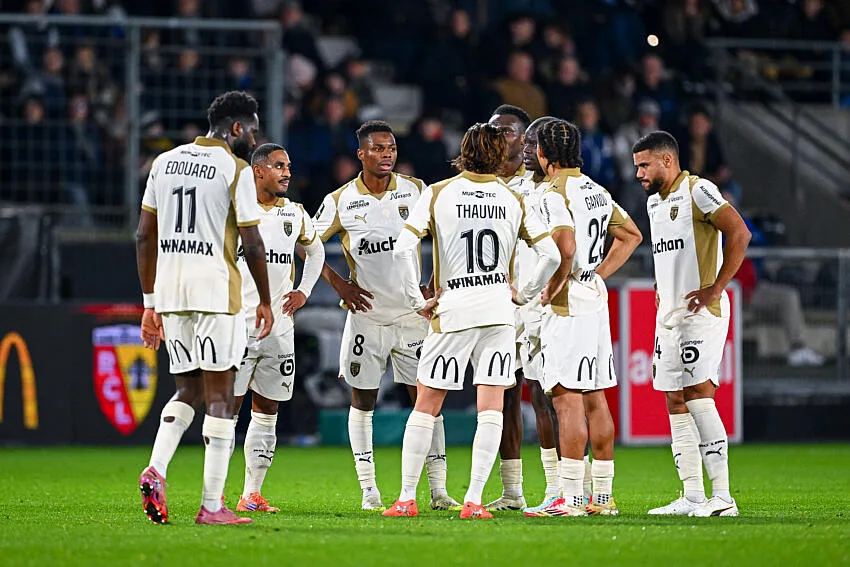 RC Lens : le Real Madrid toque à la porte pour...