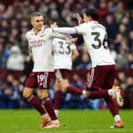 Leandro Trossard avec Arsenal contre Aston Villa