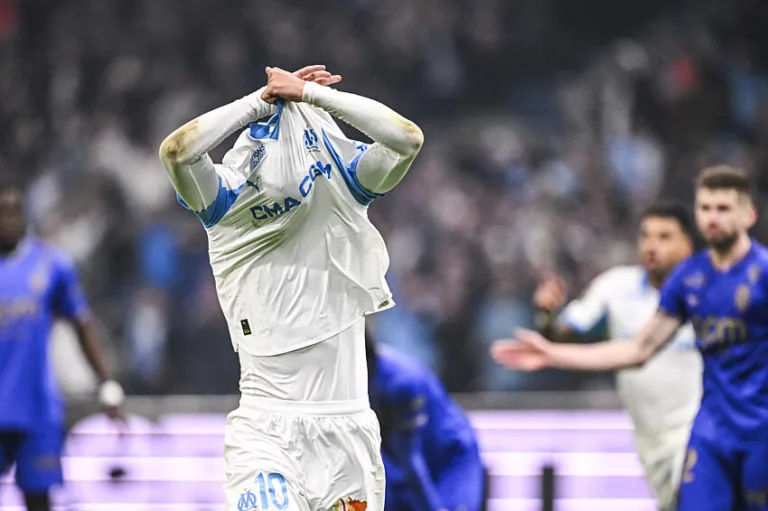 Greenwood avec l'OM contre Monaco