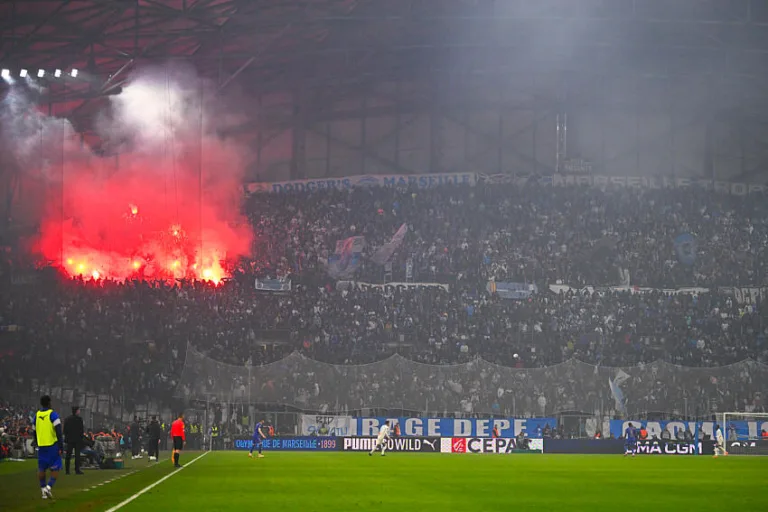 Virage nord du Vélodrome lors d'OM / Monaco en 2025