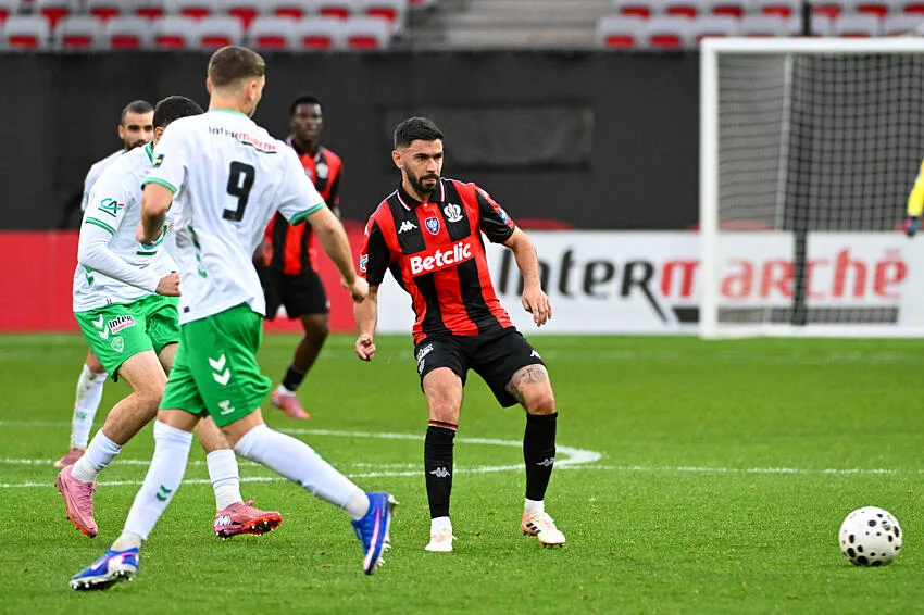 Morgan Sanson avec l'OGC Nice contre l'ASSE