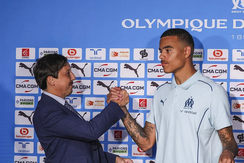 Longoria avait demandé conseil à sa mère avant de recruter Greenwood