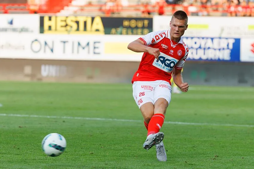 USL Dunkerque : le retour du “roc belge” Bram Lagae pour solidifier la défense jusqu’en 2028