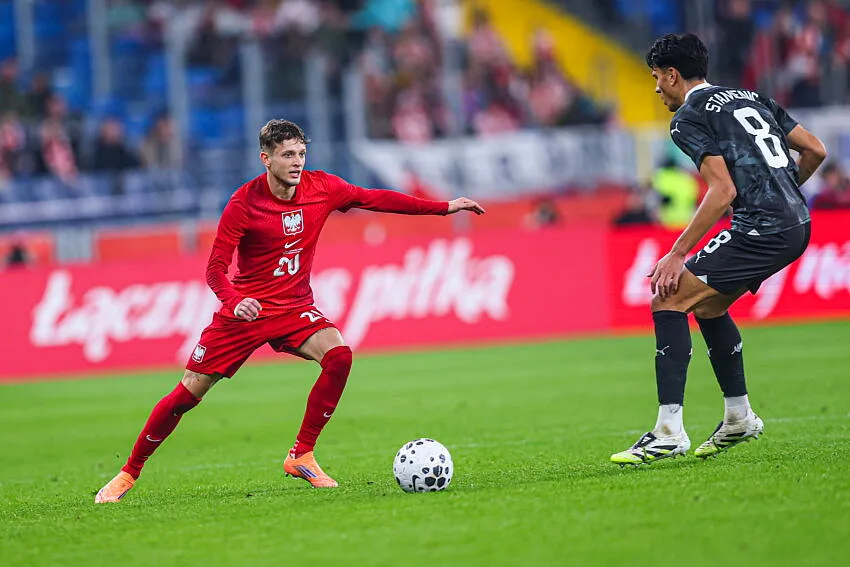 Le Stade Rennais rafle la mise sous le nez de l’OL, du PSV et de Francfort pour ce Polonais !