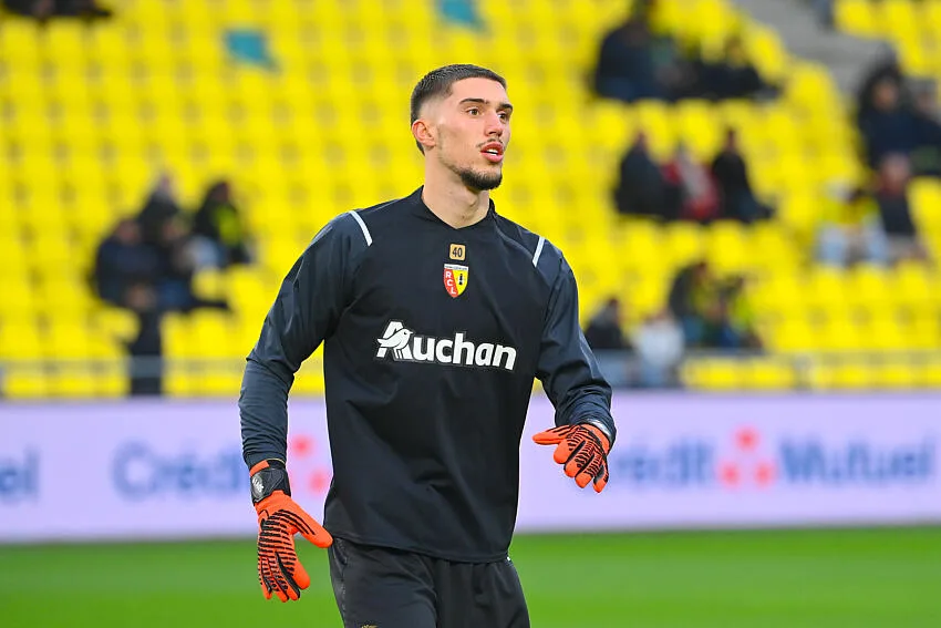 Le RC Lens n’a qu’un problème (très surmontable) : trouve un gardien doublure