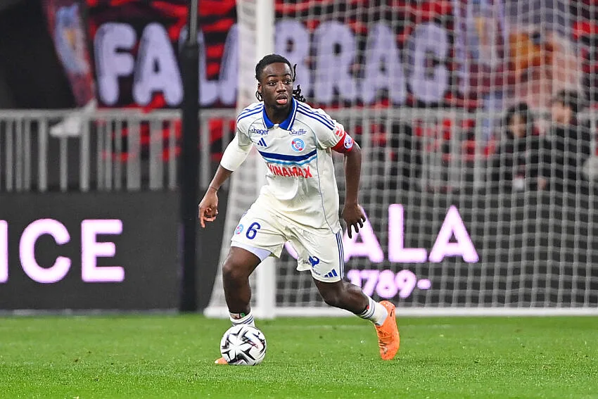 Ligue 1 : Strasbourg – Metz, les compos officielles !