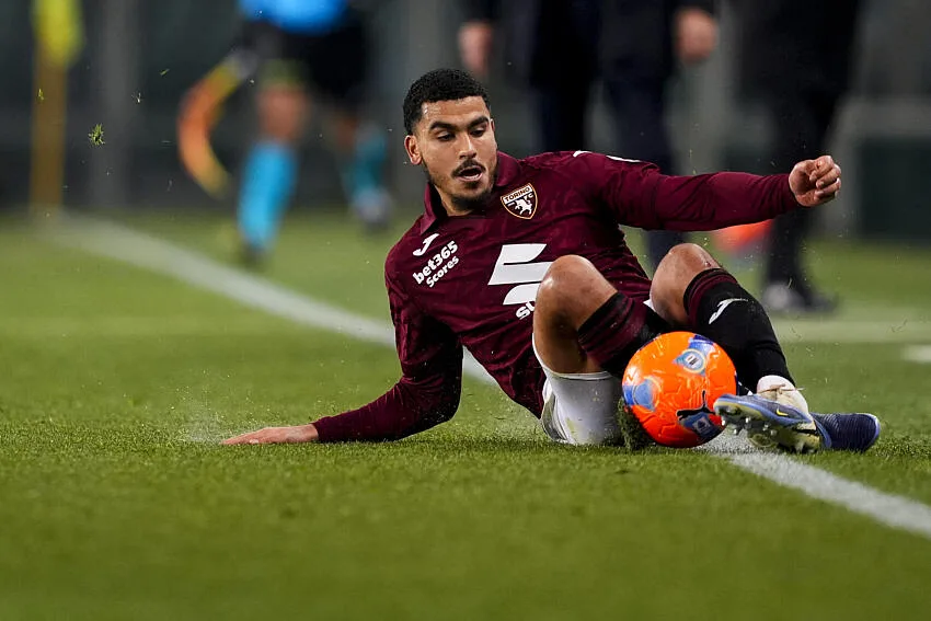 RC Lens : un ailier marocain pour enflammer Bollaert ?