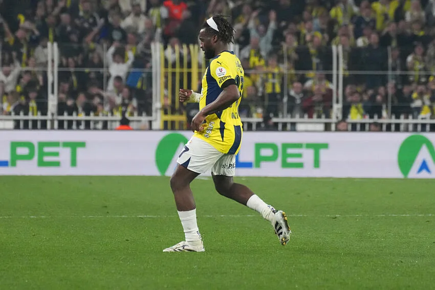 Saint-Maximin ne jure plus que par Lens