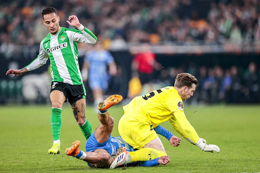 Le PSG a Hakimi, l’OM veut El Karouani !