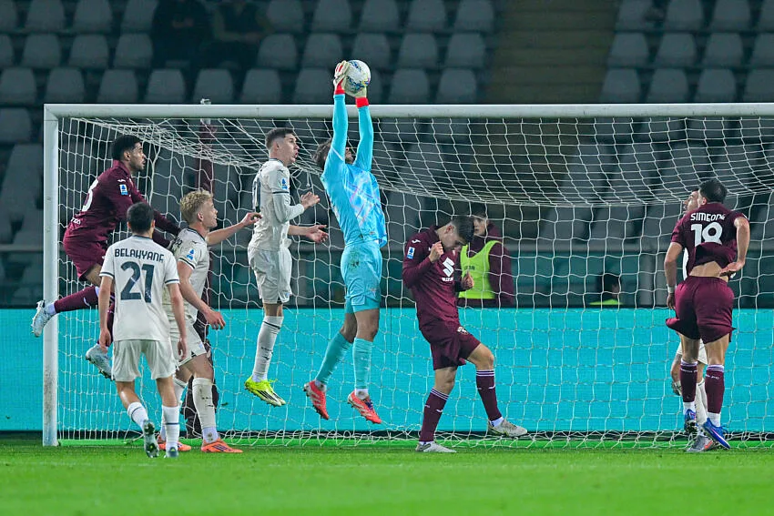 Le gardien de la Lazio forcé à l’arrêt : saison terminée pour Provedel