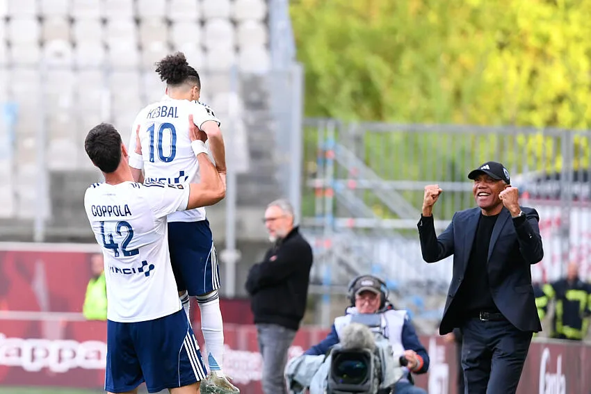 Paris FC : maintien assuré, jusqu’où ira la miracle Antoine Kombouaré ?