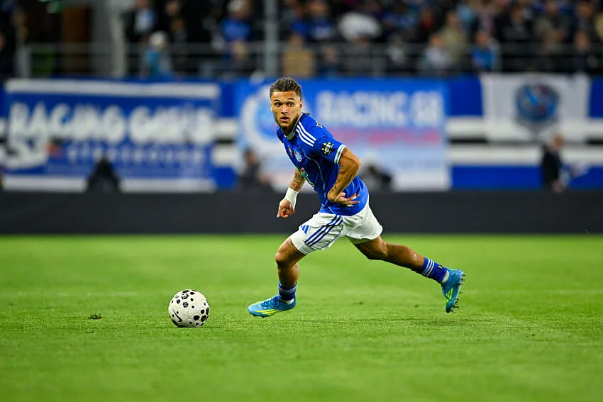 RC Strasbourg : Diego Moreira convoité par Dortmund et Chelsea, départ inéluctable ?